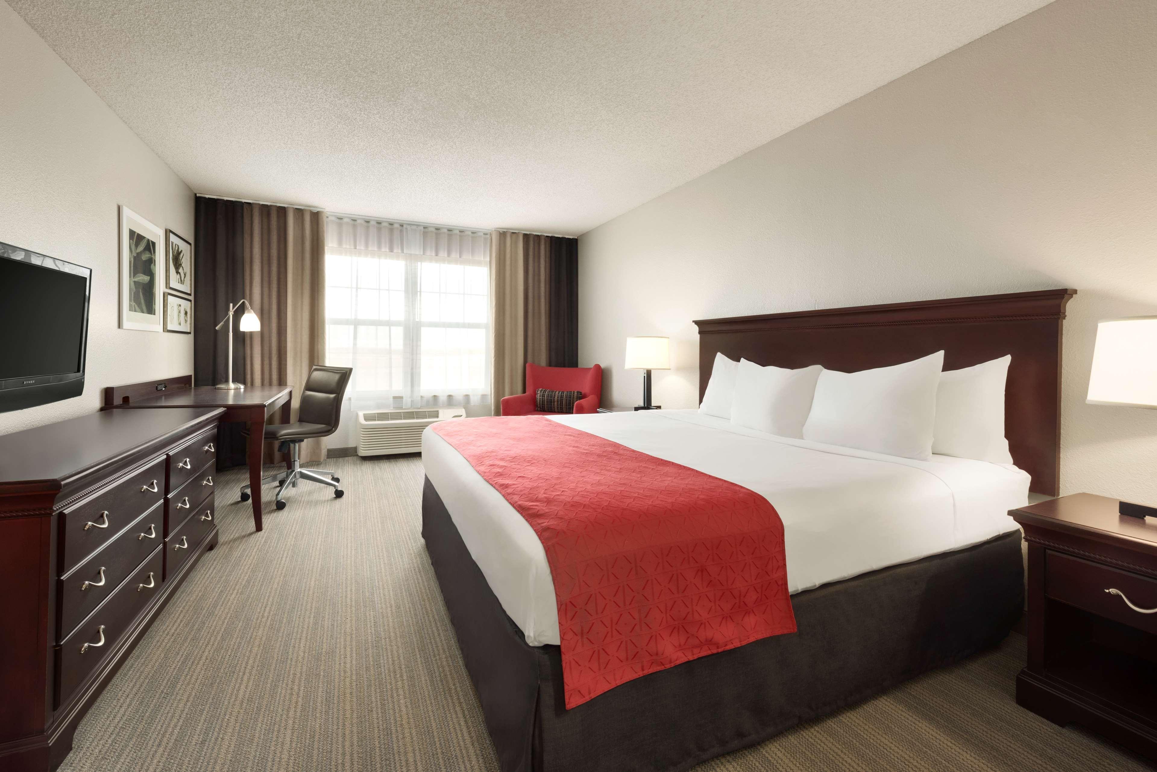 Country Inn & Suites By Radisson, Kansas City At Village West, Ks Bonner Springs Eksteriør billede