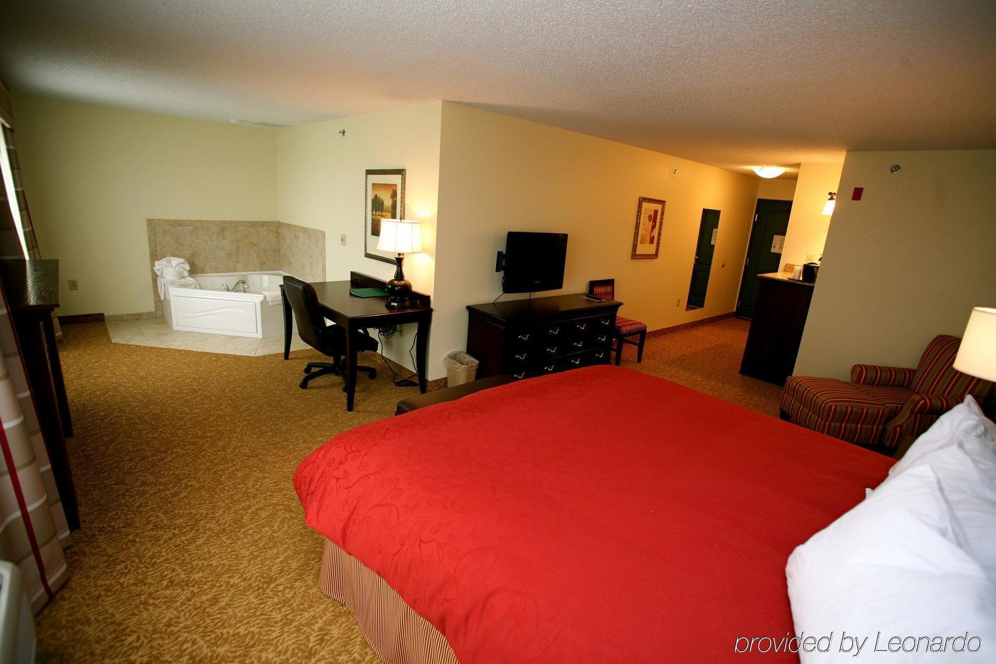 Country Inn & Suites By Radisson, Kansas City At Village West, Ks Bonner Springs Værelse billede