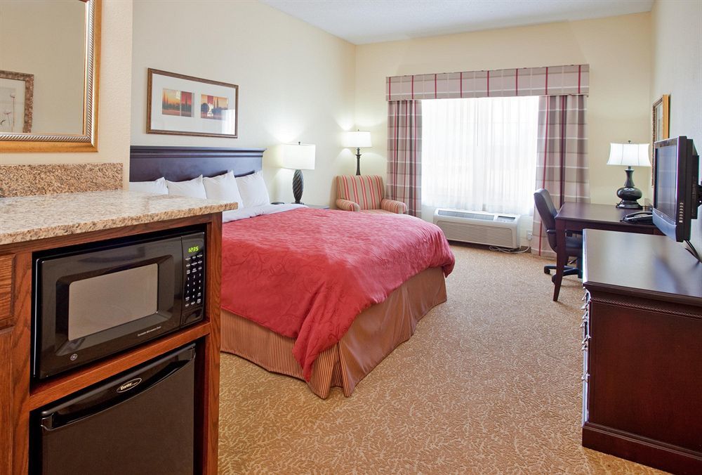 Country Inn & Suites By Radisson, Kansas City At Village West, Ks Bonner Springs Værelse billede